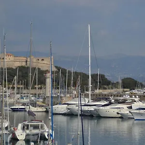 Antibes Vacances Apartment