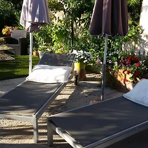 La Tuiliere Habitación en casa particular