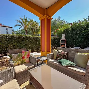 (cap001) Con Jardín Y Acceso A La Piscina. España