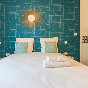 hotellátogatás